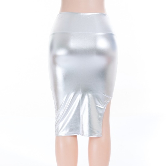 Silver PU High Waisted Slit Skirt - Picture 3 of 3